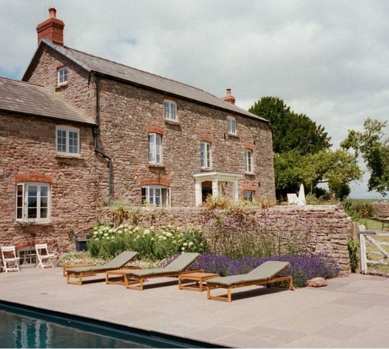 Luxury Mega Pad In Wales